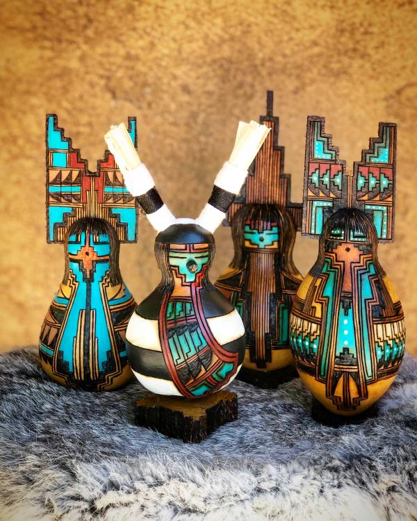 Pyroengraved figures