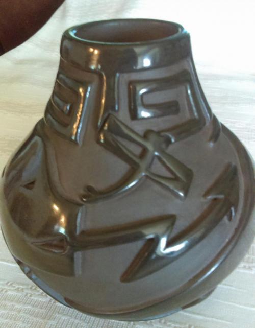 Avanyu pot
